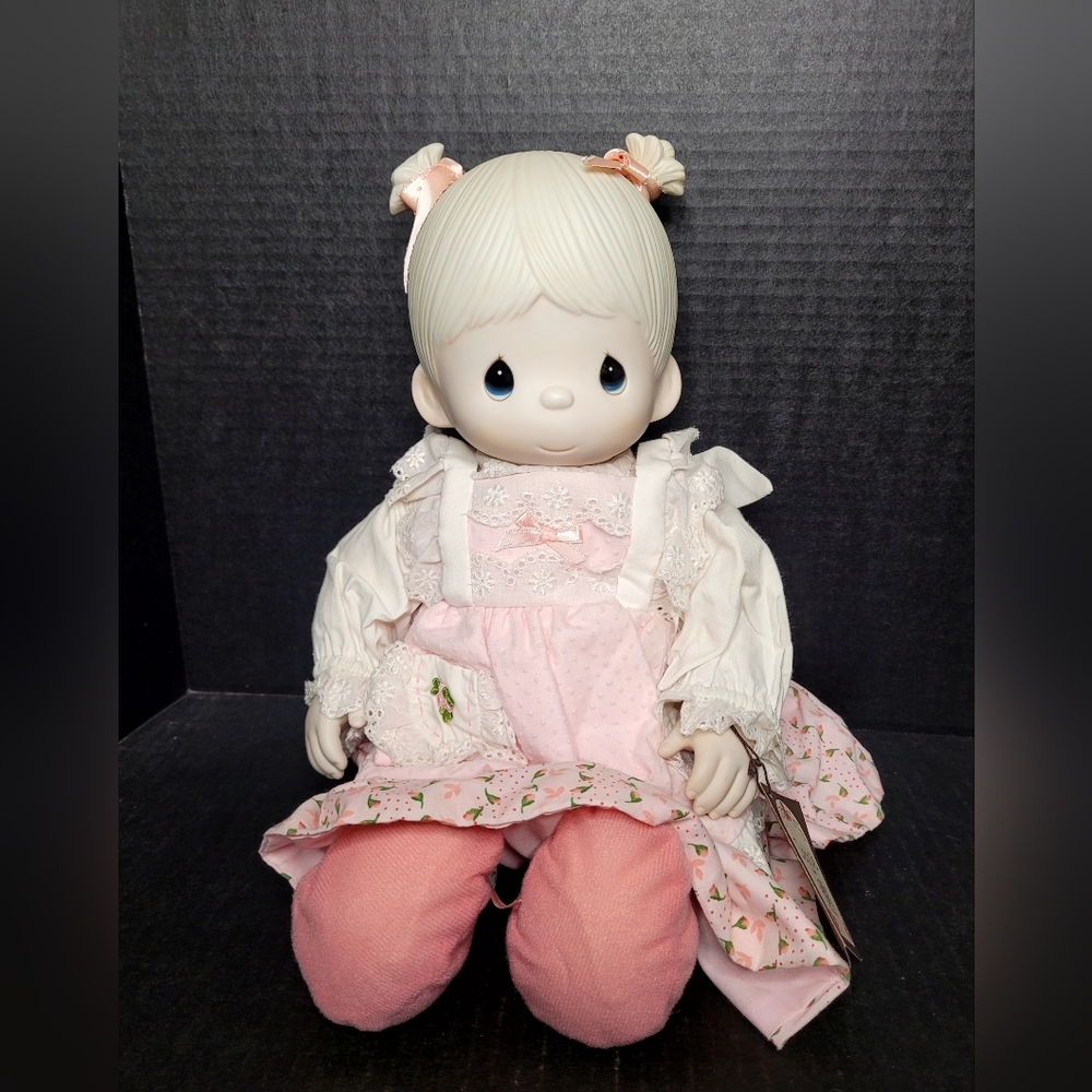 1981 Enesco Debbie Precious Moments Doll #E-6214/G